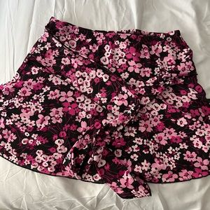 Floral tie mini skirt